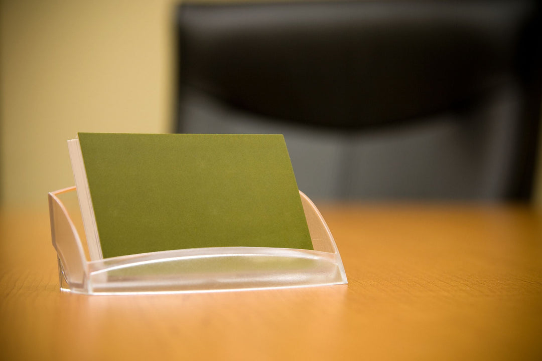 The Evolution of Business Card Displays: From Tradition to Modern Design