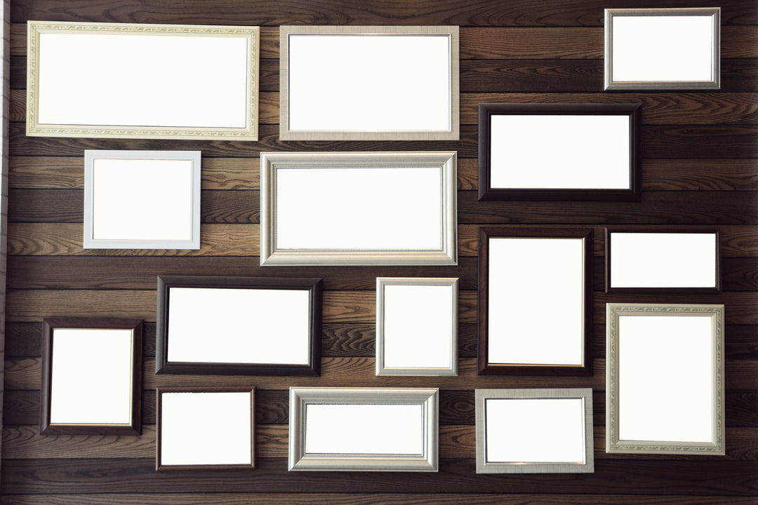 How to Choose the Perfect Business Card Frame for Your Needs